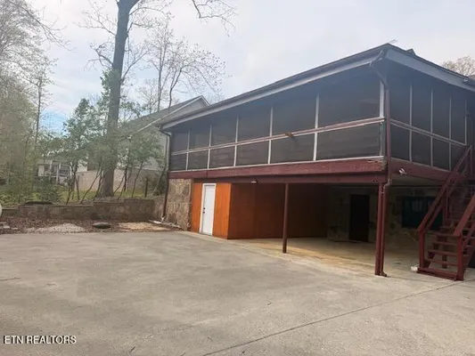 Property Slideshow image 3 of 37 | 152 kawga way, Loudon, TN, 37774