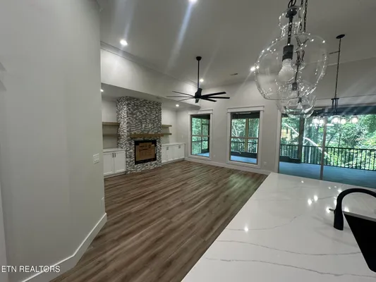 Property Slideshow image 2 of 18 | 153 inata cir, Loudon, TN, 37774
