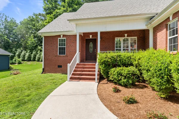 Property Slideshow image 2 of 40 | 115 oligi ln, Loudon, TN, 37774
