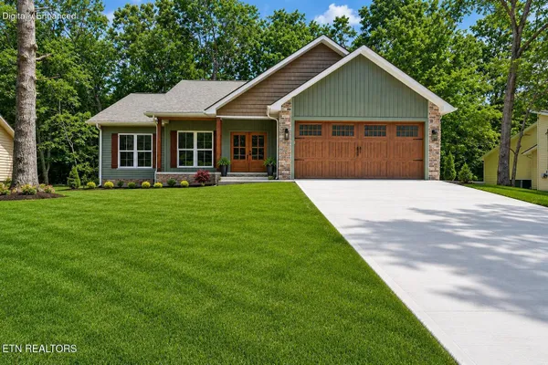 Property Slideshow image 2 of 31 | 136 pomeroy dr, Fairfield Glade, TN, 38558