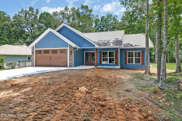 Property Slideshow image 3 of 32 | 156 pomeroy dr, Crossville, TN, 38558