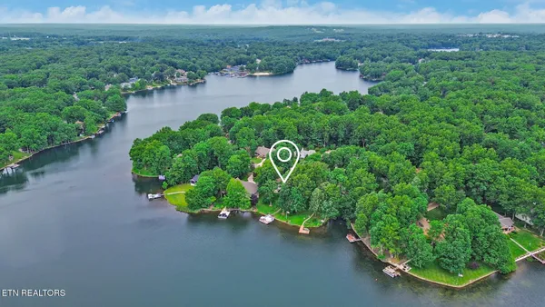 Property Slideshow image 2 of 45 | 238 lakewood dr, Crossville, TN, 38558