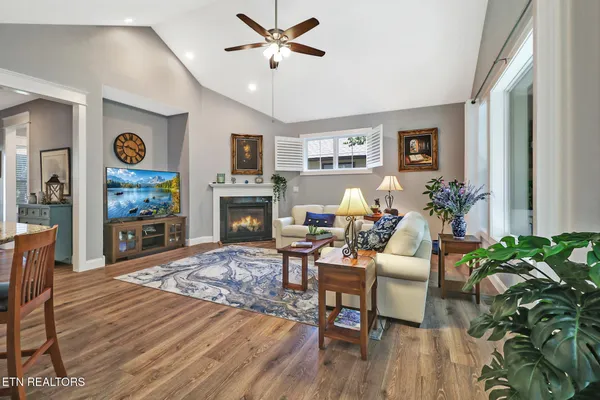 Property Slideshow image 2 of 37 | 153 hawes cir, Fairfield Glade, TN, 38558