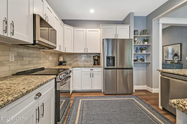 Property Slideshow image 3 of 37 | 153 hawes cir, Fairfield Glade, TN, 38558