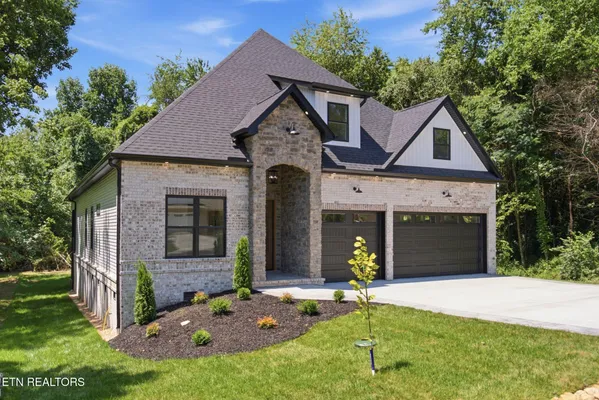 Property Slideshow image 3 of 43 | 159 tsuhdatsi way, Loudon, TN, 37774