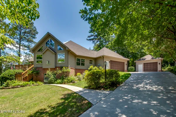 Property Slideshow image 2 of 62 | 137 depew drive dr, Loudon, TN, 37774
