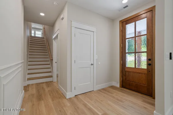 Property Slideshow image 3 of 48 | 110 elohi way, Loudon, TN, 37774