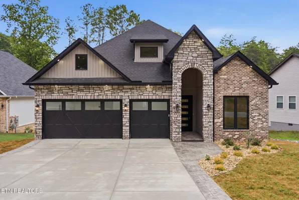 Property Slideshow image 2 of 60 | 106 elohi way, Loudon, TN, 37774