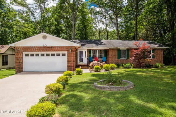 Property Slideshow image 2 of 51 | 20 black oak cir, Crossville, TN, 38558
