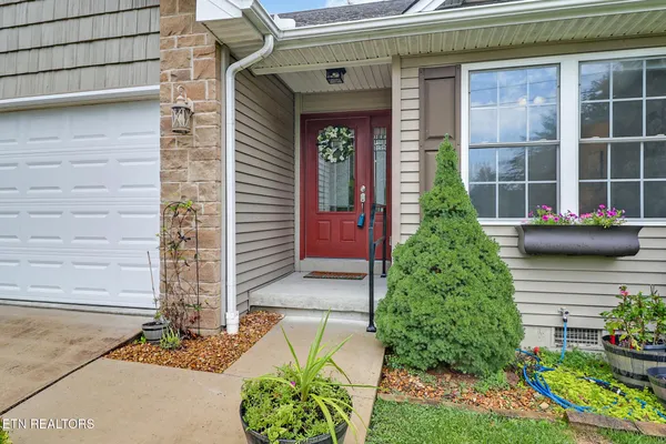 Property Slideshow image 2 of 41 | 10 dickens ln, Fairfield Glade, TN, 38558