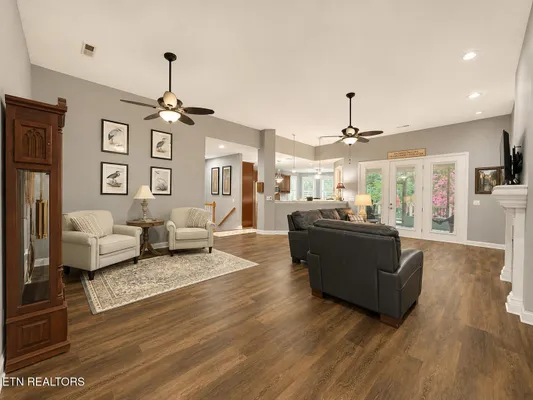 Property Slideshow image 3 of 54 | 137 heron ct, Vonore, TN, 37885