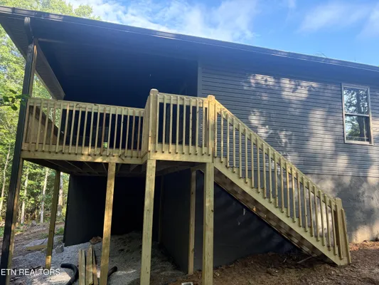 Property Slideshow image 3 of 12 | 212 lakeview dr, Crossville, TN, 38558