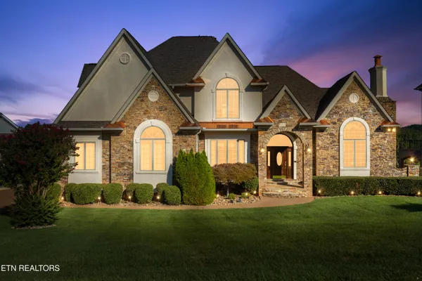 Property Slideshow image 3 of 61 | 859 rarity bay pkwy, Vonore, TN, 37885