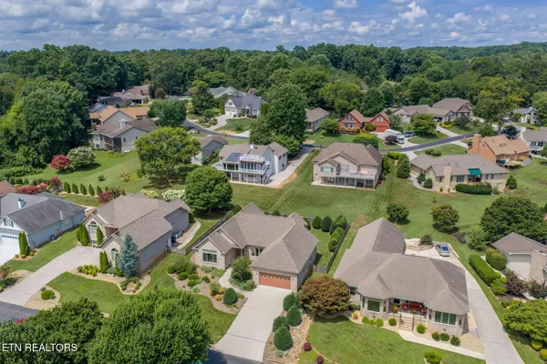 Property Slideshow image 3 of 60 | 144 cheeskogili way, Loudon, TN, 37774