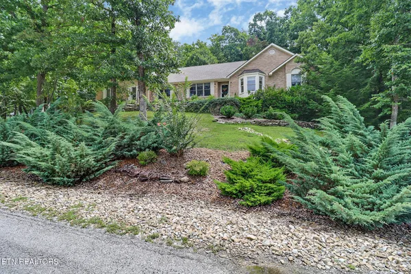 Property Slideshow image 2 of 52 | 17 milnor ter, Crossville, TN, 38558