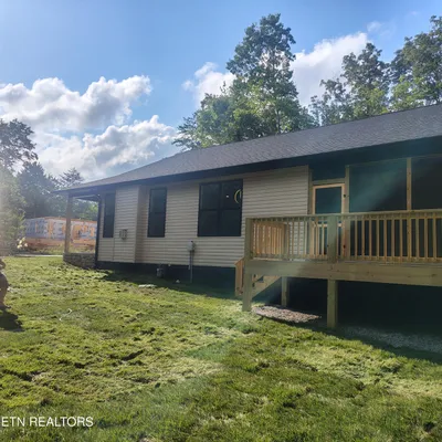 Property Slideshow image 3 of 50 | 131 rowewood ln, Crossville, TN, 38558