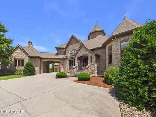 Property Slideshow image 3 of 55 | 410 cayuga dr, Loudon, TN, 37774