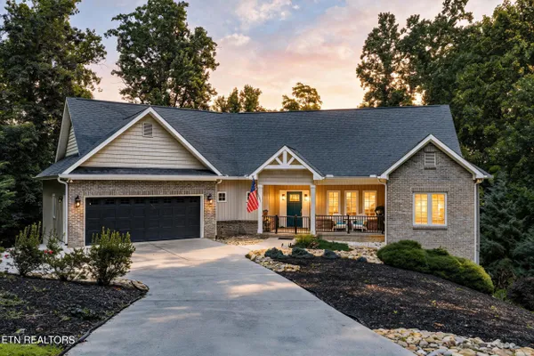 Property Slideshow image 3 of 55 | 330 dudala pt, Loudon, TN, 37774