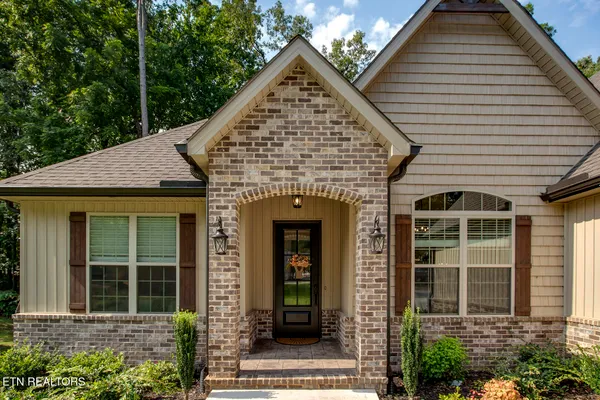 Property Slideshow image 3 of 56 | 189 chahyga way, Loudon, TN, 37774