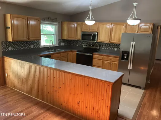 Property Slideshow image 2 of 19 | 111 eagle ln, Crossville, TN, 38558