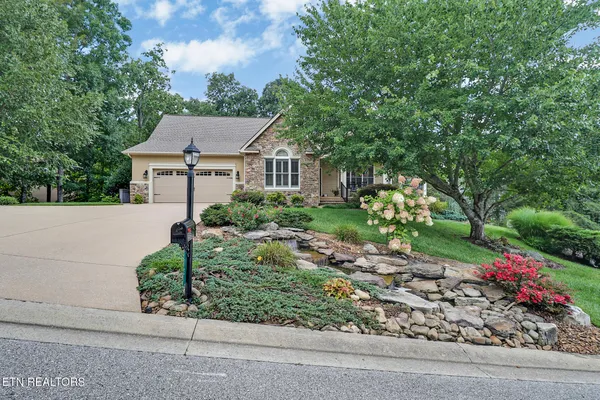 Property Slideshow image 3 of 48 | 13 northridge ter, Crossville, TN, 38558