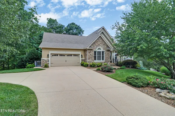 Property Slideshow image 2 of 48 | 13 northridge ter, Crossville, TN, 38558