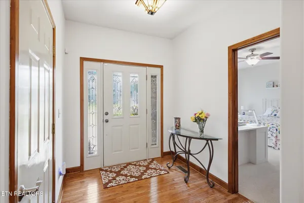 Property Slideshow image 3 of 47 | 110 talah way, Loudon, TN, 37774