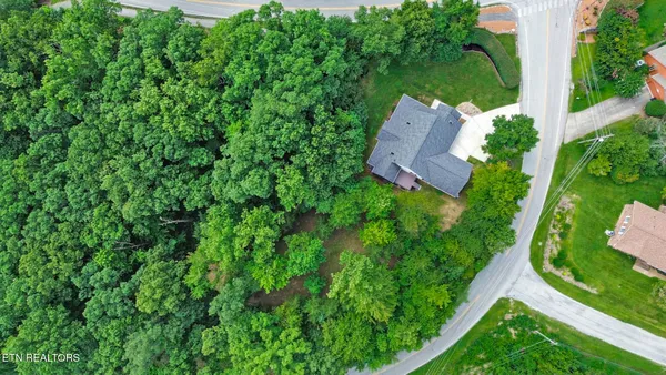 Property Slideshow image 3 of 59 | 102 rotherham dr, Crossville, TN, 38558