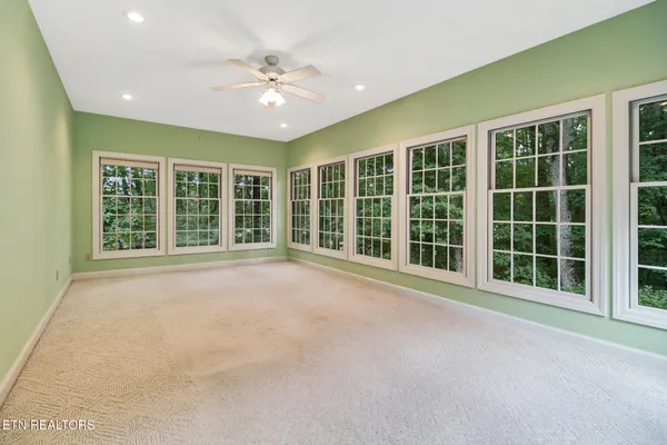 Property Slideshow image 3 of 60 | 24 rolling green ct, Fairfield Glade, TN, 38558