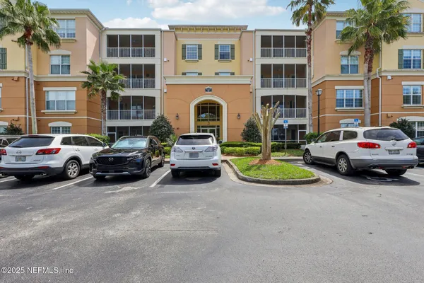 Property Slideshow image 2 of 41 | 9831 del webb pkwy 3402, Jacksonville, FL, 32256