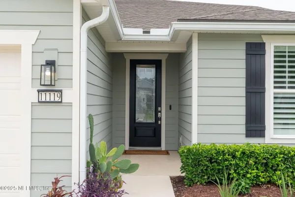 Property Slideshow image 3 of 48 | 11119 town view dr, Jacksonville, FL, 32256