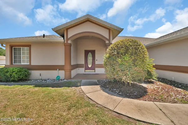 Property Slideshow image 3 of 52 | 10121 sw 61st terrace rd, Ocala, FL, 34476