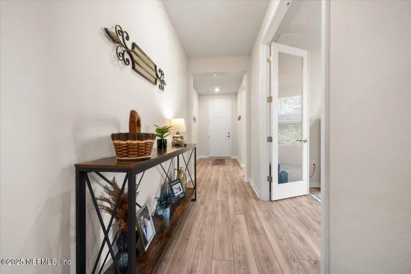 Property Slideshow image 3 of 34 | 10976 town view dr, Jacksonville, FL, 32256