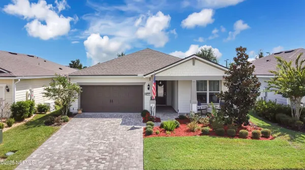 Property Slideshow image 2 of 35 | 10817 kentworth way, Jacksonville, FL, 32256