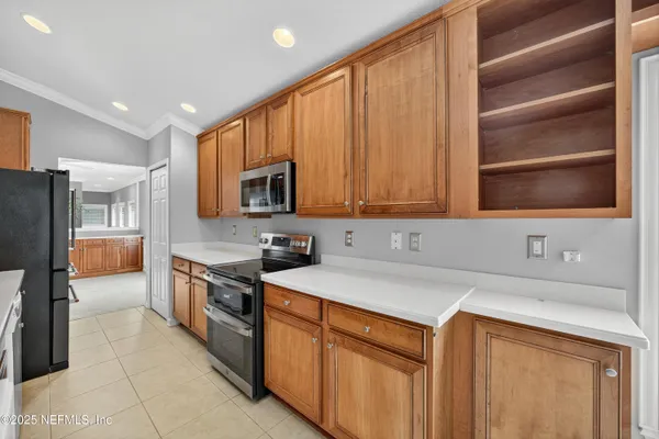 Property Slideshow image 3 of 36 | 8495 little swift cir 35a, Jacksonville, FL, 32256