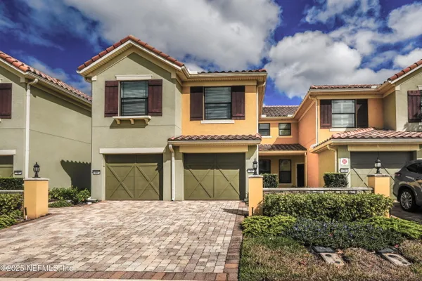 Property Slideshow image 2 of 46 | 82 fawn gully ln f, Ponte Vedra, FL, 32081