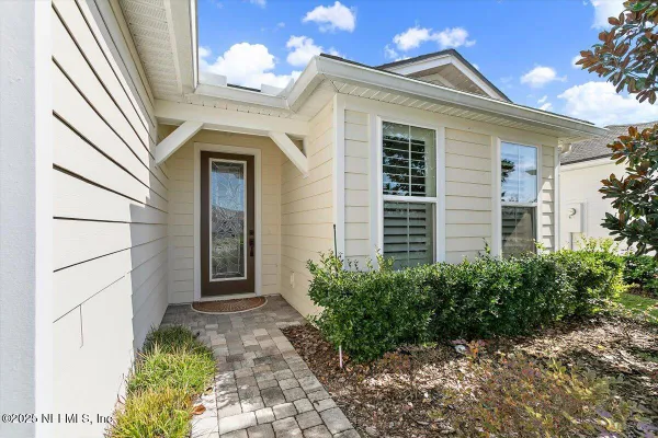 Property Slideshow image 2 of 25 | 10820 town view dr, Jacksonville, FL, 32256