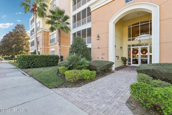 Property Slideshow image 3 of 52 | 9831 del webb pkwy unit 3308, Jacksonville, FL, 32256
