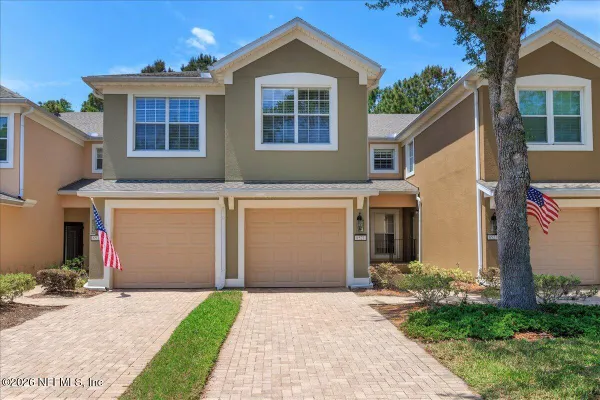 Property Slideshow image 2 of 51 | 8521 little swift cir 34d, Jacksonville, FL, 32256