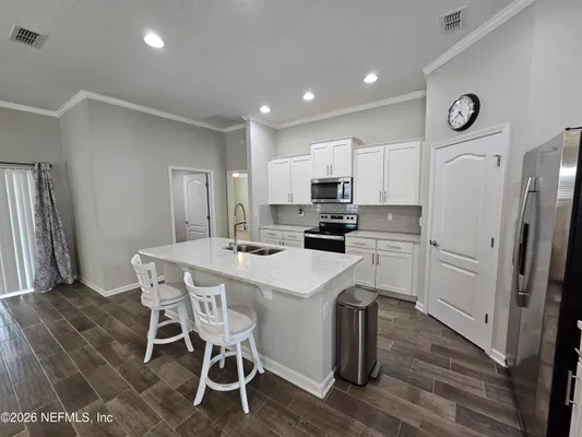 Property Slideshow image 3 of 17 | 518 vonron dr, Jacksonville, FL, 32222