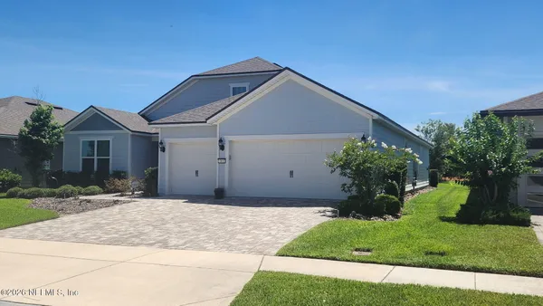 Property Slideshow image 3 of 9 | 10683 town view dr, Jacksonville, FL, 32256