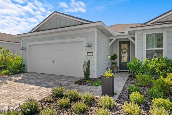 Property Slideshow image 2 of 93 | 10947 town view dr, Jacksonville, FL, 32256