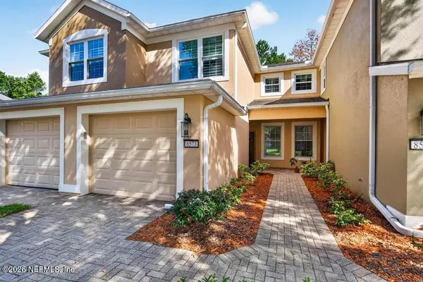 Property Slideshow image 2 of 49 | 8573 little swift cir 31b, Jacksonville, FL, 32256