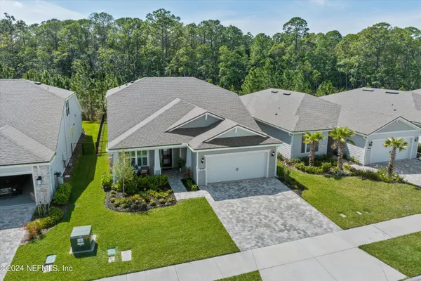 Property Slideshow image 3 of 52 | 11166 town view dr, Jacksonville, FL, 32256