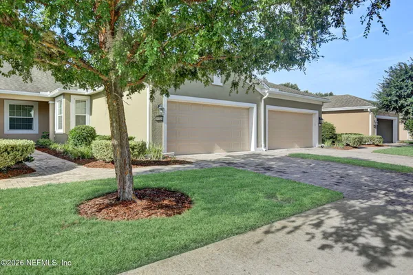 Property Slideshow image 3 of 33 | 11726 surfbird cir 16b, Jacksonville, FL, 32256