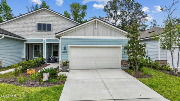 Property Slideshow image 2 of 75 | 4568 sun garden dr, Jacksonville, FL, 32257