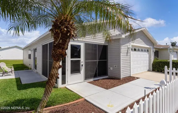 Property Slideshow image 2 of 23 | 16979 se 81st charlesfort ave, The Villages, FL, 32162