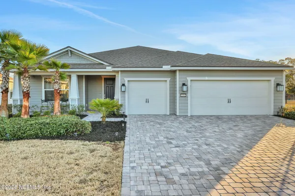 Property Slideshow image 2 of 66 | 11042 kentworth way, Jacksonville, FL, 32256