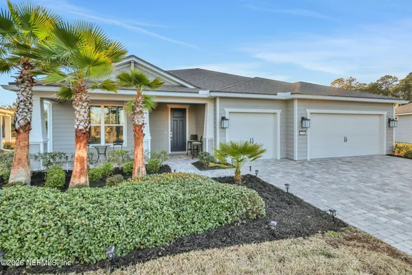 Property Slideshow image 3 of 66 | 11042 kentworth way, Jacksonville, FL, 32256