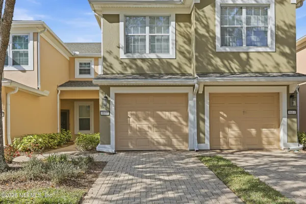 Property Slideshow image 2 of 42 | 8666 little swift cir 39c, Jacksonville, FL, 32256